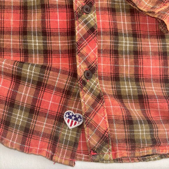 By Junkfood Red & Green Plaid Button Down Shirt with Peace Sign - Size S - Picture 10 of 11
